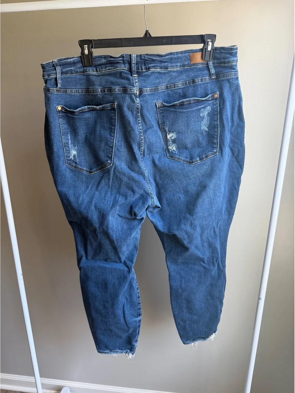 Judy Blue Relaxed Fit Distressed Jeans